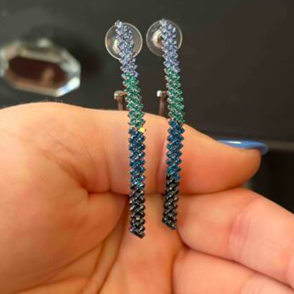 🪩 Sterling Silver Rhinestone Earrings 🪩 - Picture 6 of 6
